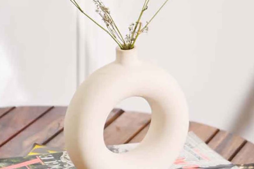 White Ceramic Pancy Table Vase At just Rs. 189 [MRP 799]