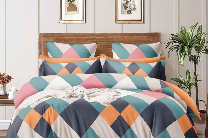 Multicolor Geometric 160 TC Microfibre Queen Sized Bedsheet At just Rs. 319 [MRP 699]