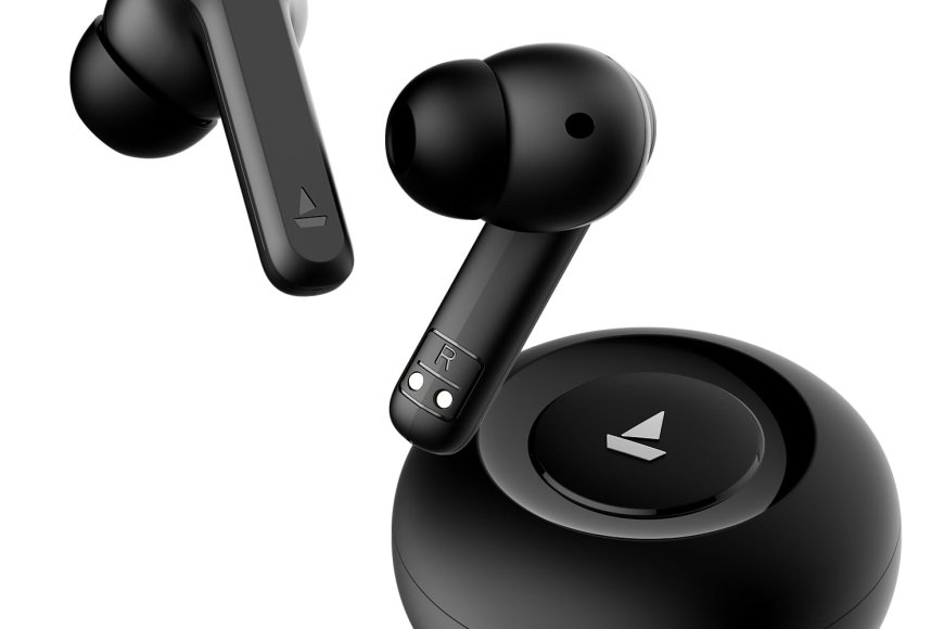 boAt Airdopes Sonik TWS Bluetooth Earbuds (Thunder Black) At just Rs. 1299 [MRP 5990]