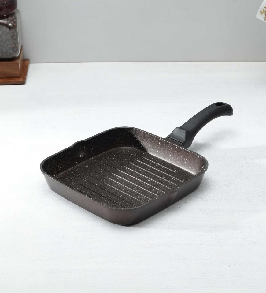 Wine Aluminium Die Cast Non-Stick Grill Pan with Handle At just Rs. 299 [MRP 720]