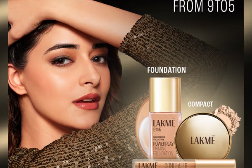 Flat 50% off + Free Gifts on Rs. 899 on Lakme products