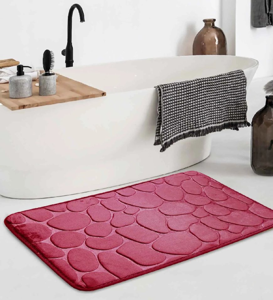 Red Geometric Microfiber 16x24 Inch Max Absorbant Bath Mat At just Rs. 159 [MRP 849]