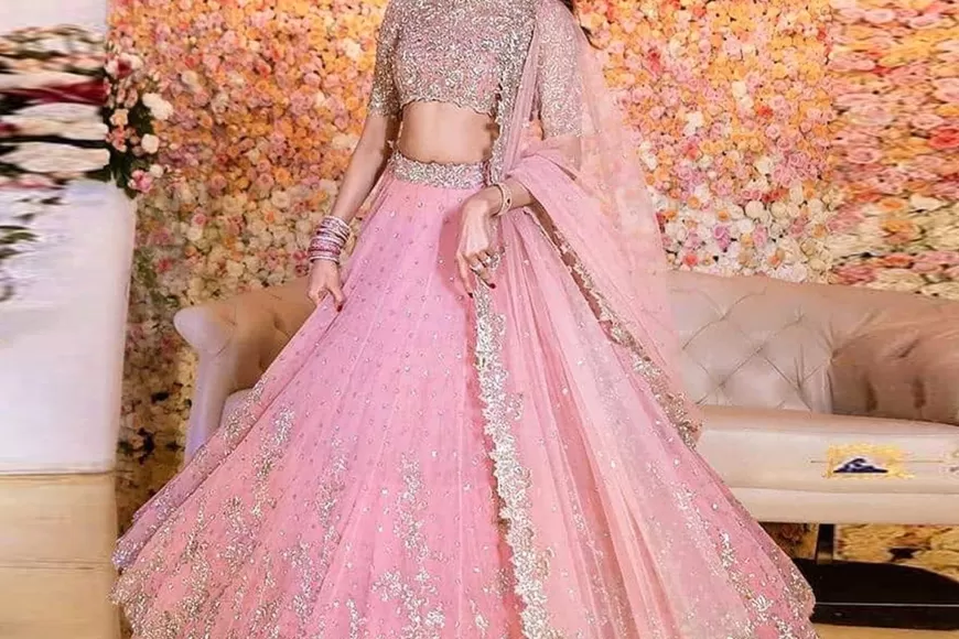 Up to 84% Off on Women's Lehengas at Snapdeal