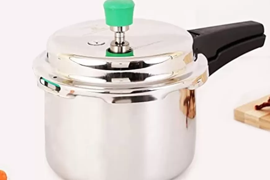 Up to 75% Off on Pressure Cookers at Snapdeal