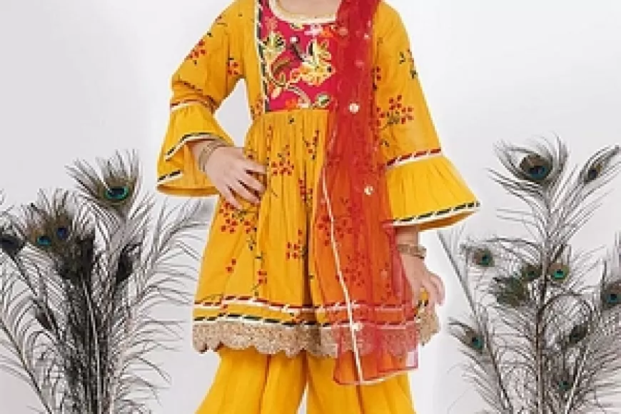 Minimum 60% Off on Kids' Ethnic Wear at AJIO