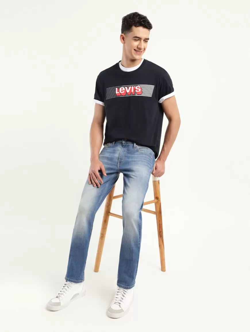 Up to 60% Off on Levi's Men's Clothing at TATACLIQ