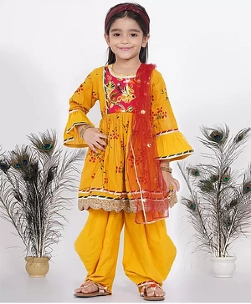 Minimum 60% Off on Kids' Ethnic Wear at AJIO