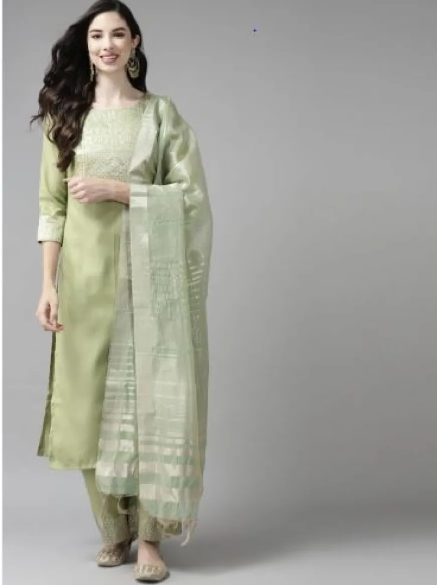 Up to 80% off on Ethnic Fusion Wear on Myntra