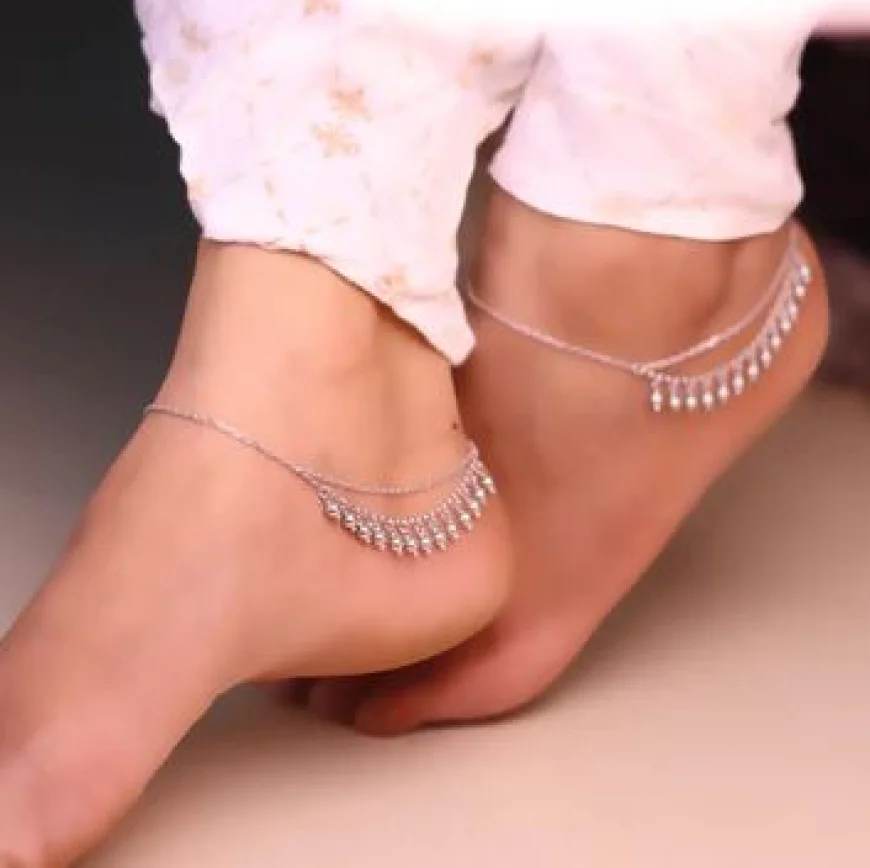 Up to 40% off on Silver Payal | Shop at V ONE