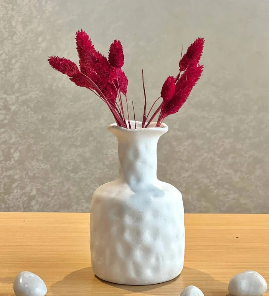 Grab White Roman Ceramic Vase at ₹229 | Pepperfry Deal