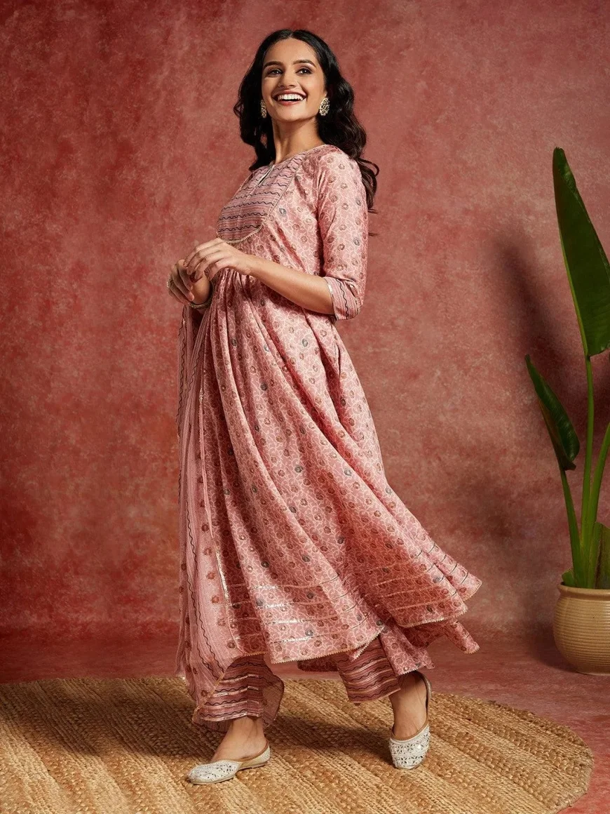 Up to 70% off on Wedding Anarkali Suits | Shop Now on Libas