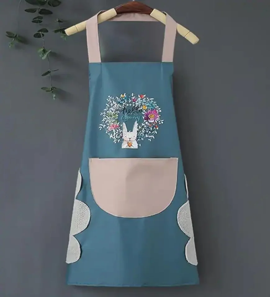 Kitchen Apron with Hand Wipe Pockets – Only ₹199 | 75% off on Pepperfry