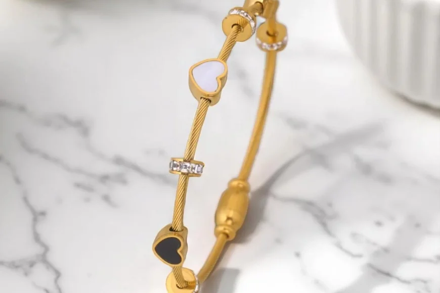 Hand Accessories Up to 50% Off | Shop on Biling Bag