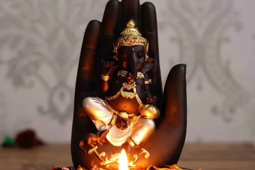 Up to 65% off | Handcrafted Palm Ganesha Showpiece