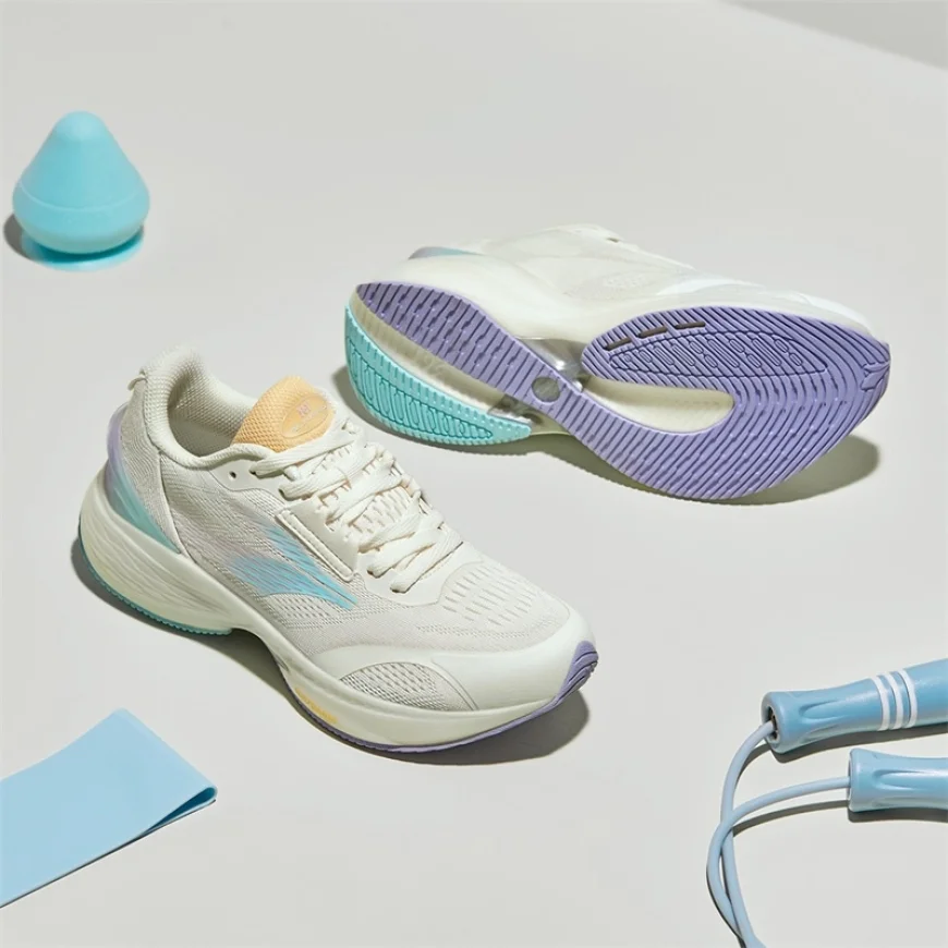 Up to 85% off on Women’s Sports Shoes – Shop Now on AJIO