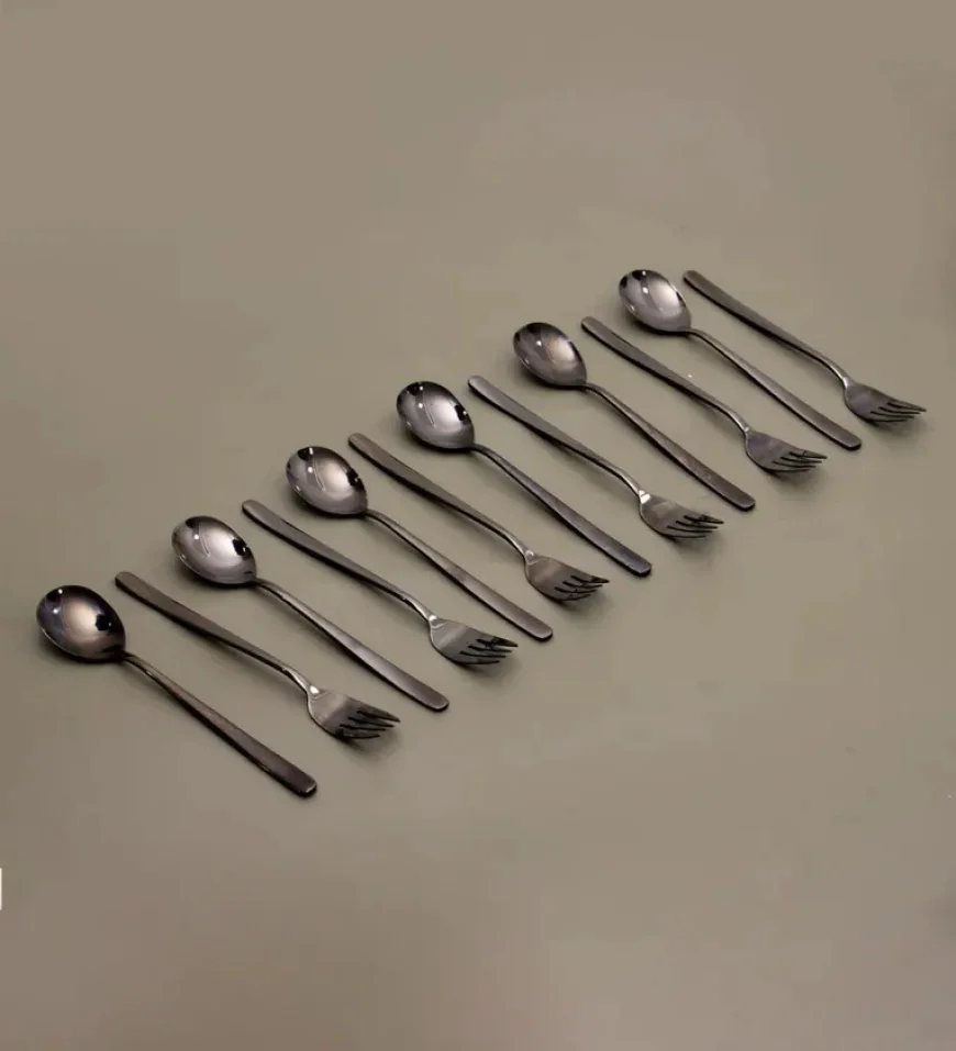 65% Off – Set of 12 Stainless Steel Black Cutlery | Pepperfry