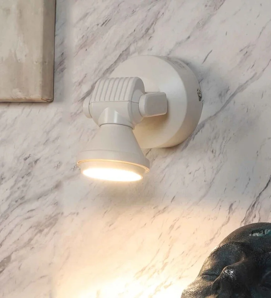 White Iron Wall Light at ₹399 | MRP ₹1,499 – Buy on Pepperfry