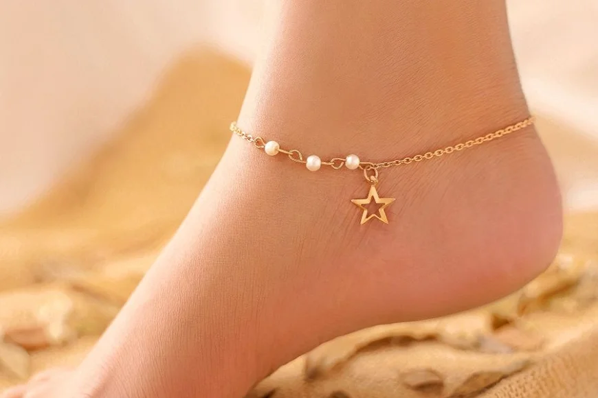Golden & Silver Anklets at Under ₹199 – Style Never Looked So Affordable! at Everstylish