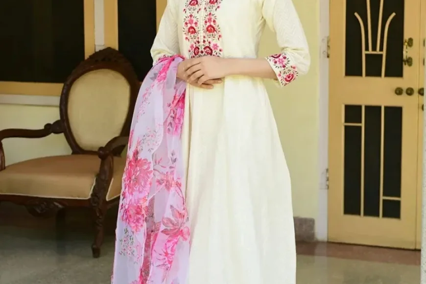 Celebrate Culture in Style – 60% Off Women’s Ethnic at Libas