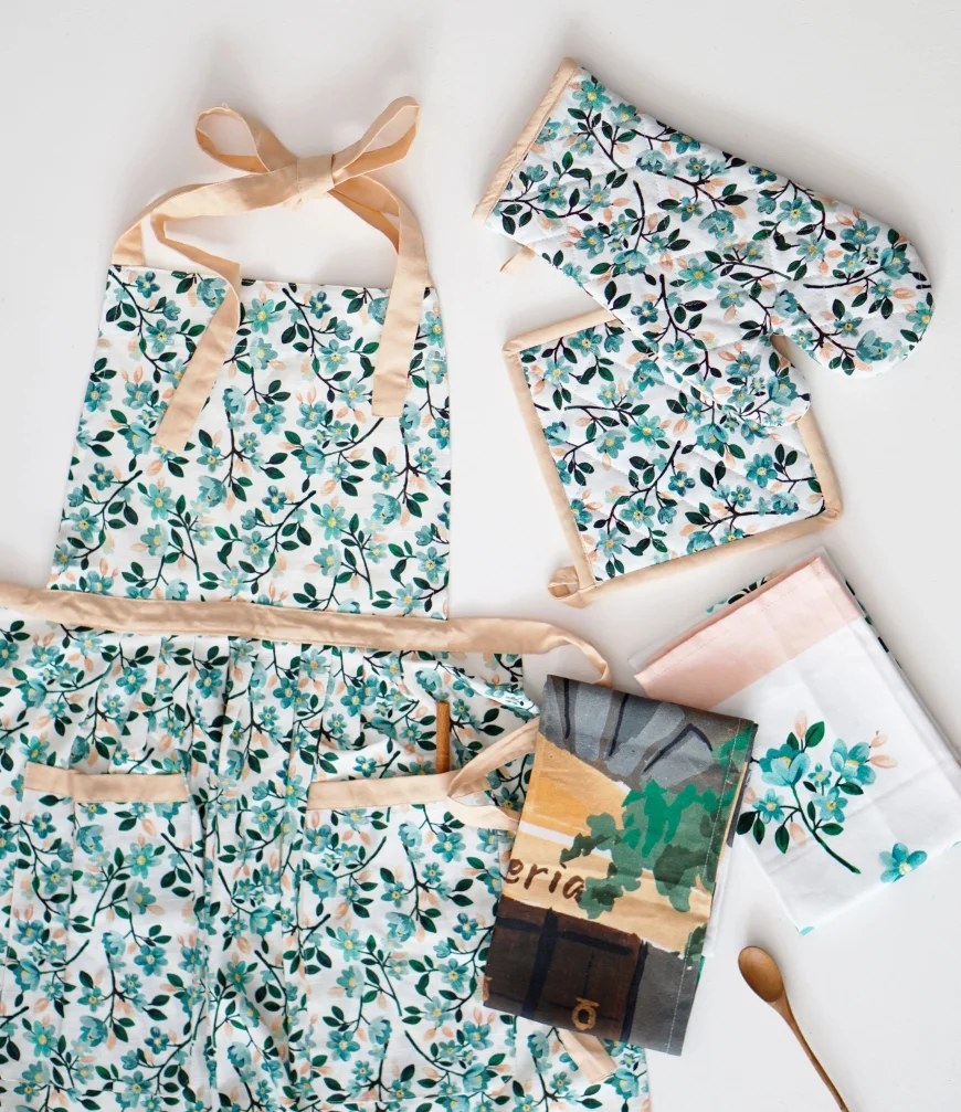 Aprons, Towels & More – Flat 80% Off Kitchen Linen on Ajio
